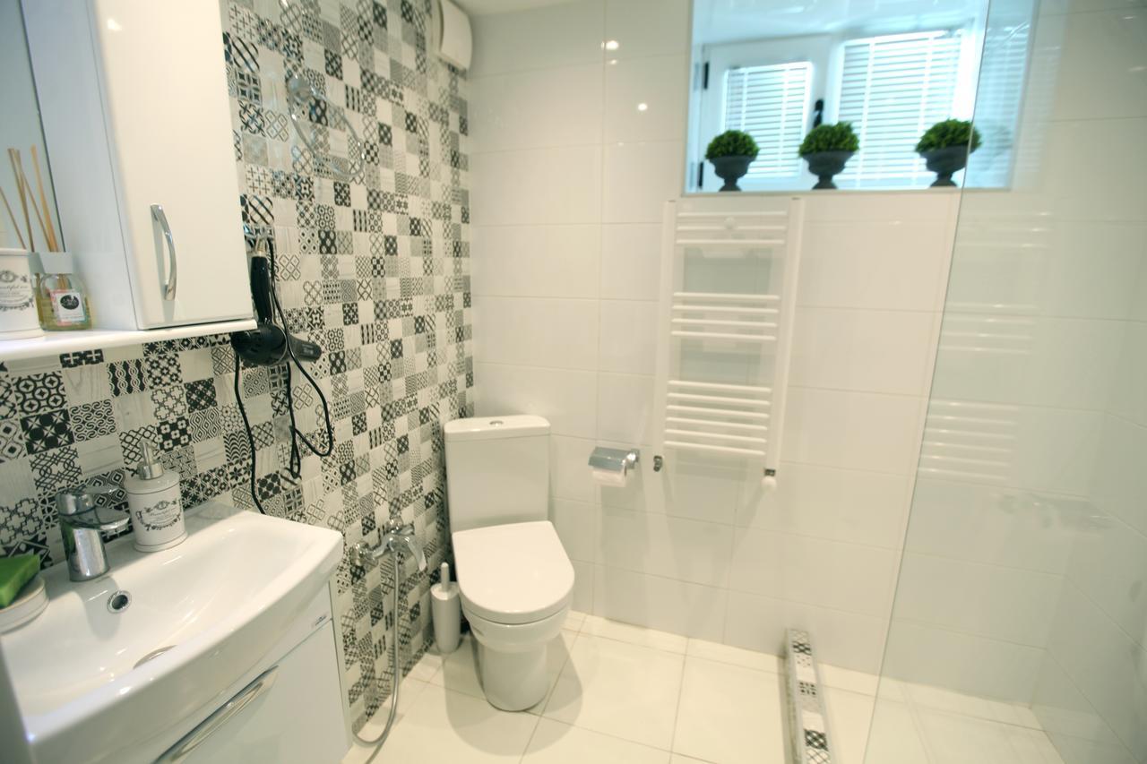 Diplomat Apartment Тбілісі Екстер'єр фото